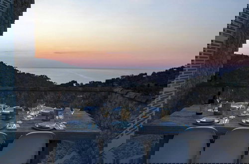 Foto 16 - Stylish Holiday Home With Deia Views
