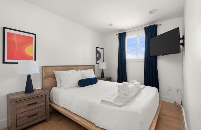Nashville Vibes: Stay, Play, And Relax 1 Bedroom Apts - Photo 3