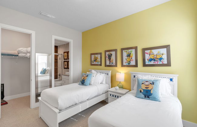 Elegant Townhome Near Disney â Private Suites! 4 Bedroom Townhouse by RedAwning - Foto 6