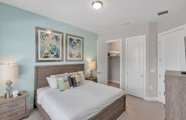 Elegant Townhome Near Disney â Private Suites! 4 Bedroom Townhouse by RedAwning - Foto 7