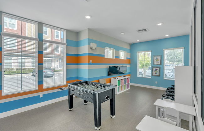 Elegant Townhome Near Disney â Private Suites! 4 Bedroom Townhouse by RedAwning - Foto 21