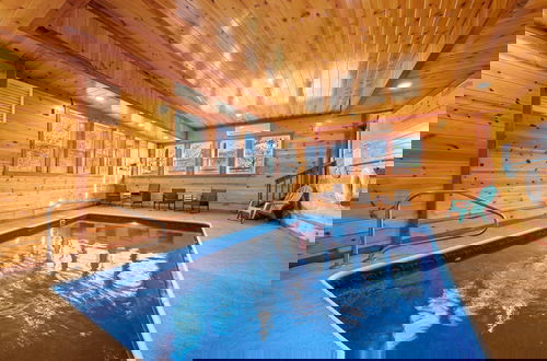 Foto 45 - Exquisite Getaway w Indoor Pool Theater