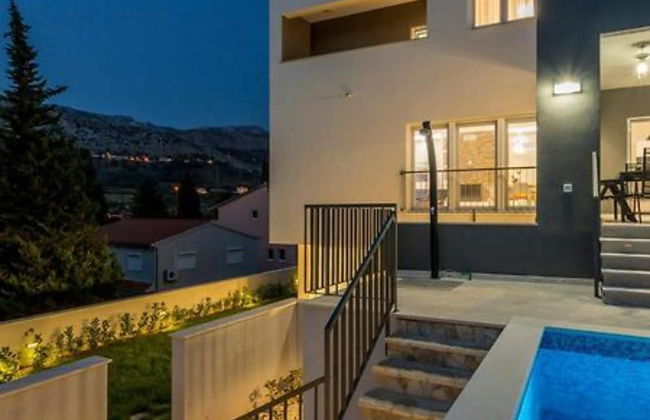 Modern & Stylish Villa With Private Pool - Foto 31