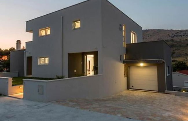 Modern & Stylish Villa With Private Pool - Foto 1