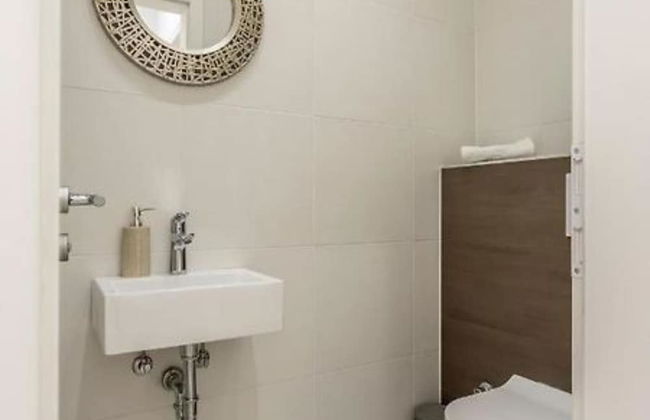 Modern & Stylish Villa With Private Pool - Foto 15