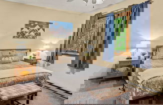 Foto 2 - Deer Hollow by Avantstay Big Yard + Lake Access