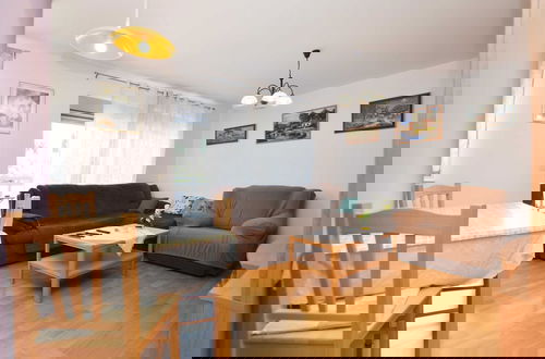 Foto 9 - Quiet and Compact Apartment With Balcony