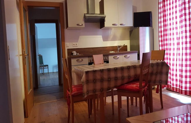 Apartment Near St. Kathrein Thermal Spa - Foto 16