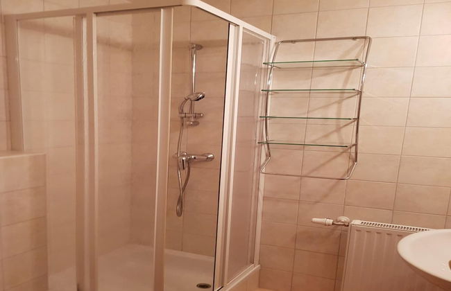 Apartment Near St. Kathrein Thermal Spa - Foto 13