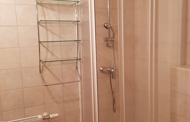Apartment Near St. Kathrein Thermal Spa - Foto 12