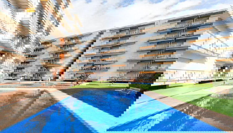 Foto 1 - Apartment in Rosas With Pool