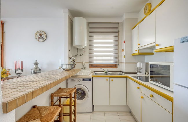 Apartment in Roses Near Cap de Creus - Photo 8