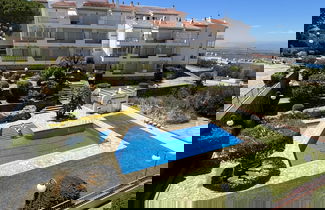 Foto 1 - Pretty Apartment With Balcony