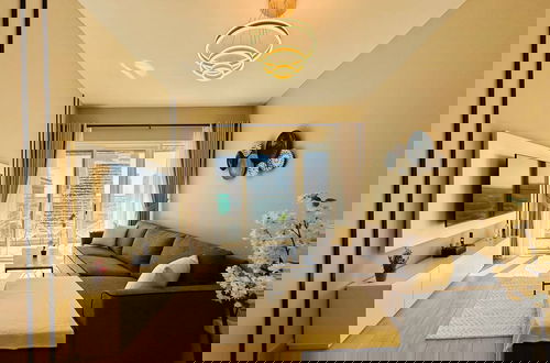 Foto 1 - Stylish 1BR in JVC w Pool 6 Mins to Circle Mall