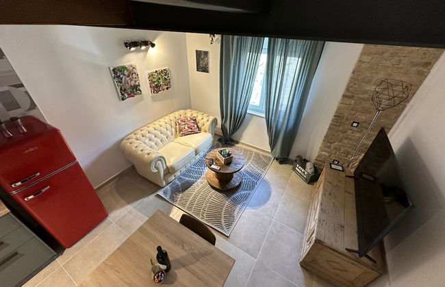 Apartment With Cozy Bedroom - Photo 14