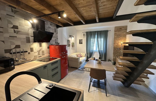 Apartment With Cozy Bedroom - Photo 11