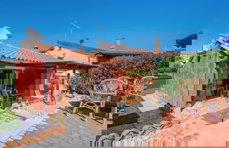 Foto 1 - Nice Apartment With Pool