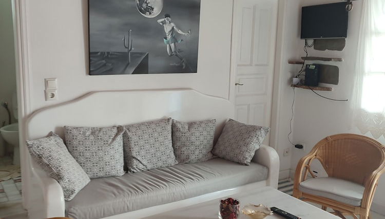 Foto 1 - Ornos Beachside 2 Bd Stylish House