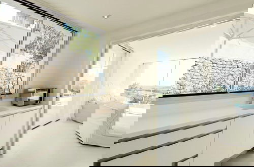 Foto 8 - Charming Villa in Delightful Gateway