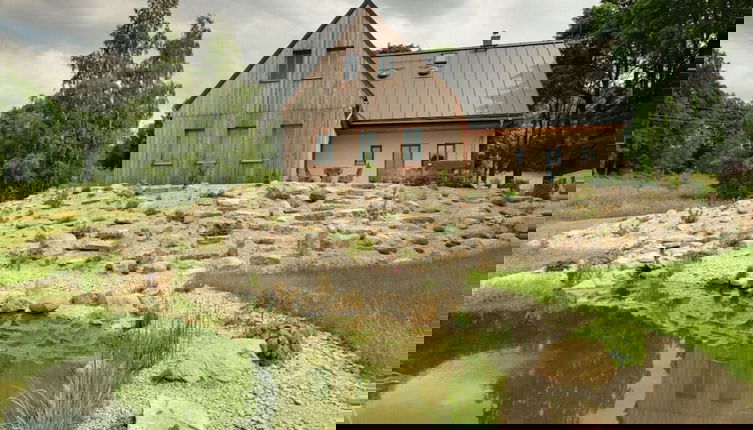 Foto 1 - Beautiful Villa With Transportation Facilities