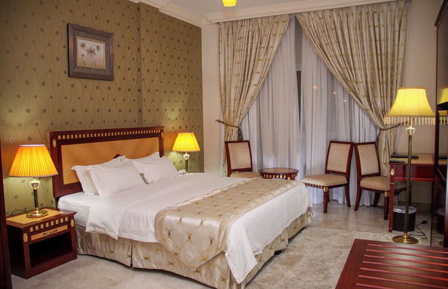 Pioneer Hotel Apartments - Photo 6