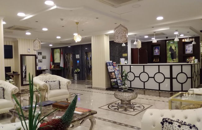 Pioneer Hotel Apartments - Photo 1