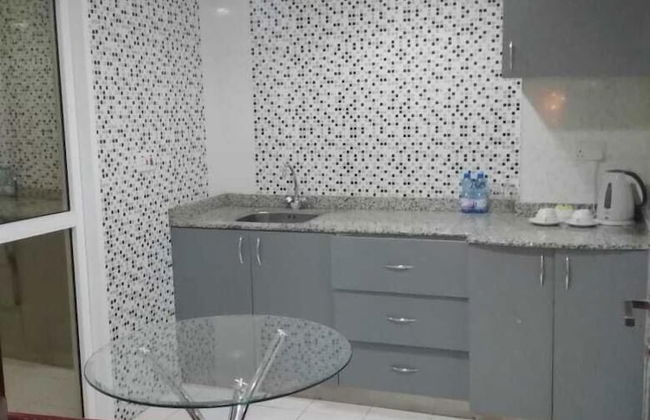 Pioneer Hotel Apartments - Photo 8