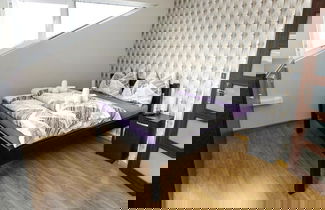Photo 2 - Holiday Apartment in Nature
