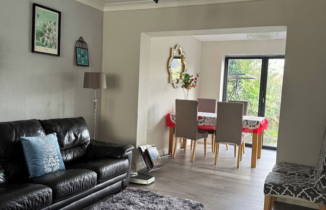 Oxford - Villa - Sleeps 8 - Garden - Parking - Foto 16