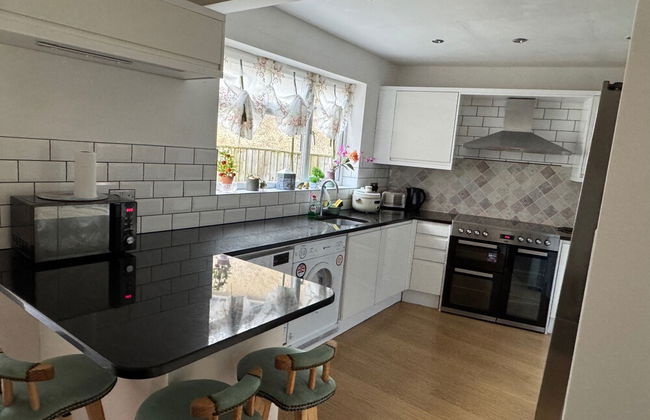 Oxford - Villa - Sleeps 8 - Garden - Parking - Foto 14