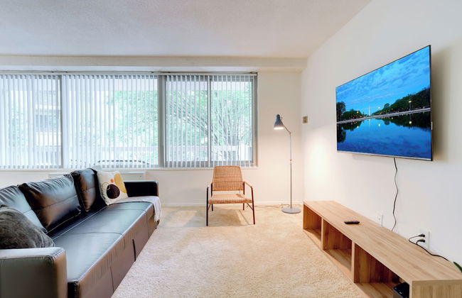 Apt Near Airport in Crystal City - Foto 24