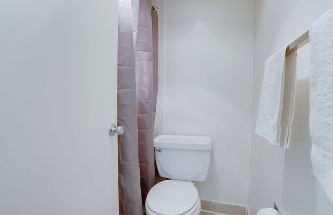 Apt Near Airport in Crystal City - Foto 28