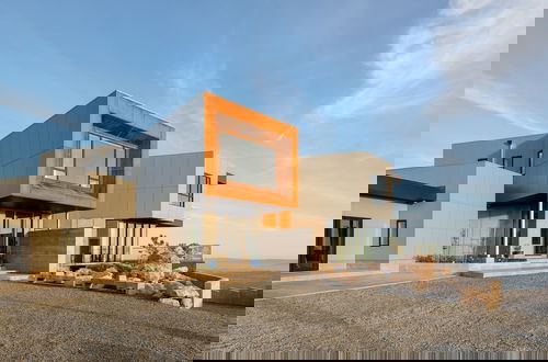 Foto 2 - Belleza by Avantstay Hilltop Mansion w Pool Panoramic Views Ultra Modern Interior