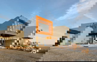 Foto 2 - Belleza by Avantstay Hilltop Mansion w Pool Panoramic Views Ultra Modern Interior