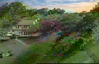 Foto 3 - Travis by Avantstay Waterfront Lake Retreat
