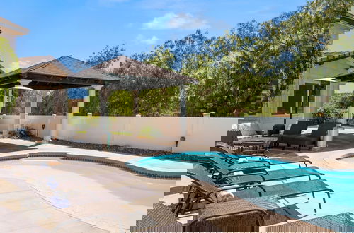Foto 41 - Grand Contento by Avantstay Extraordinary Estate w Pool Movie Room