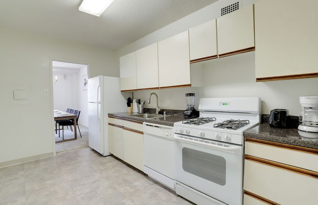 Prime Crystal City Apartments - Foto 49