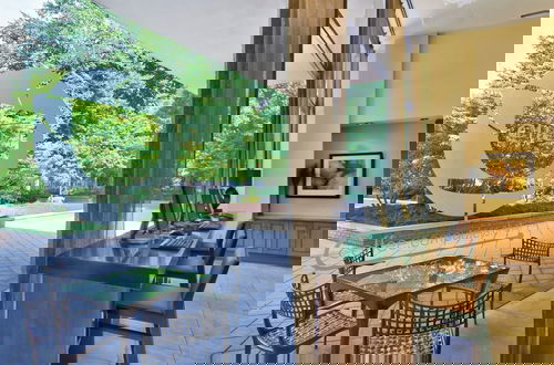 Photo 39 - Airport Proximity- Apt in Crystal City