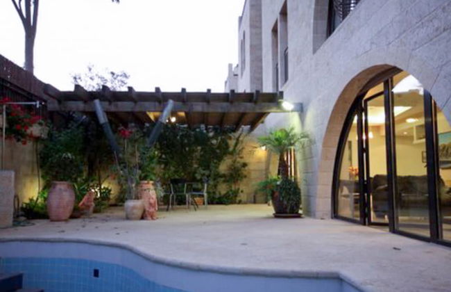 David Village with Pool & Patio - Photo 1