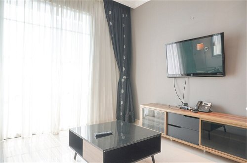 Photo 12 - Homey And Comfort Stay 2Br Bellezza Apartment