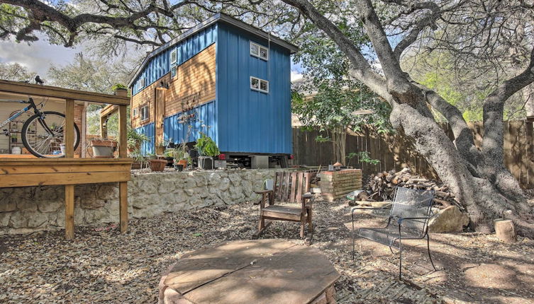 Photo 1 - Unique Stay: 'tiny Everest' San Antonio Home