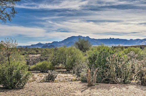 Photo 9 - Luxe Scottsdale Home, 1/2 Mile to State Park