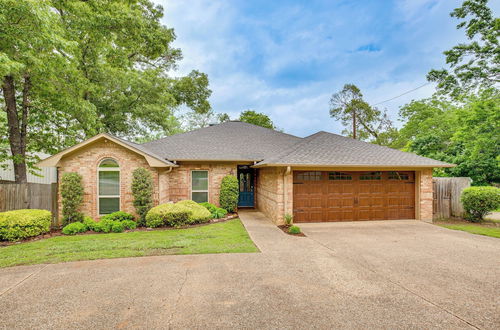 Photo 14 - Idyllic Lakefront Retreat w/ Dock & Boat House