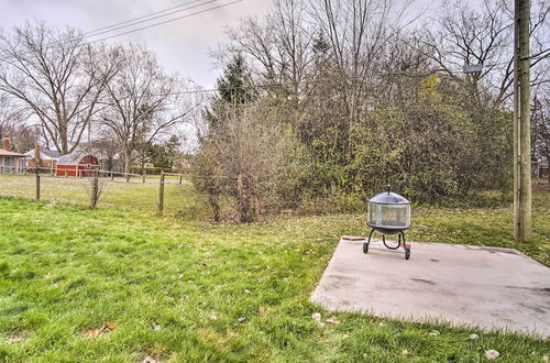 Photo 5 - Suburban Detroit Home w/ Porch, Yard & Fire Pit