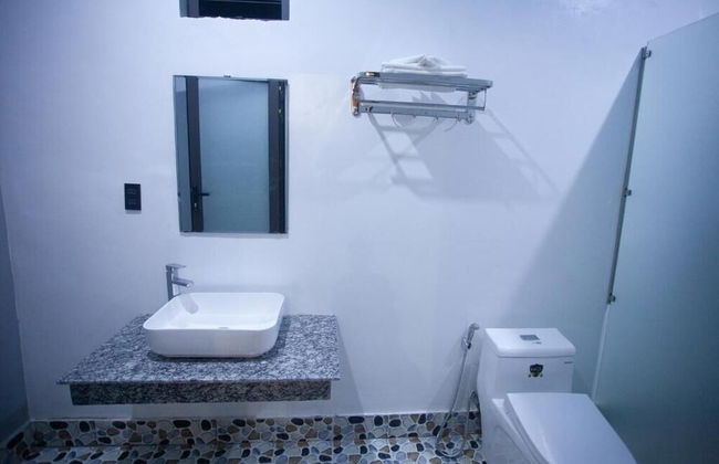 YoLo Pool Bar Villas - Photo 19