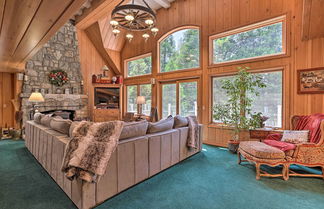 Foto 1 - Waterfront Lake Arrowhead Home w/ Sunset Views