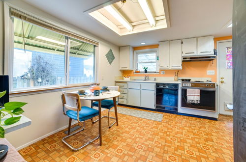 Photo 15 - Retro Renton Rental Home: 15 Mi to Dtwn Seattle