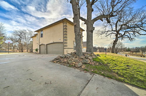 Photo 5 - Upscale Home w/ Views & Game Room