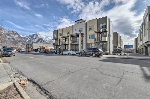 Photo 14 - Chic & Sunny Provo Townhome w/ Rooftop Deck