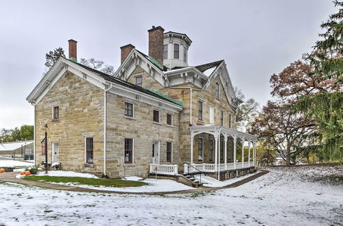 Photo 9 - Renovated Historic Home < 1 Mile to Eagle Point